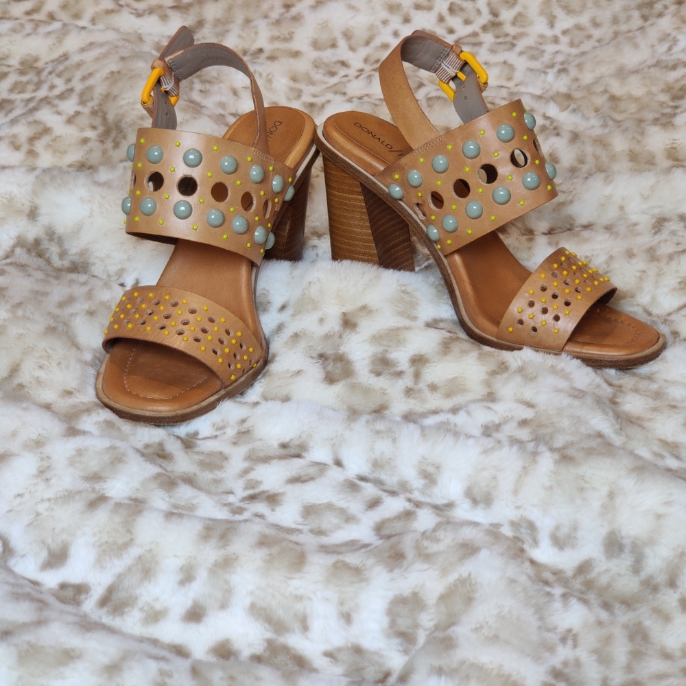 Donald J. Pliner Estee Block Heel Sandals Size 7.5M - Picture 1 of 13